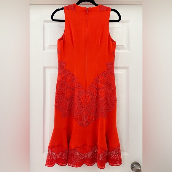 Jonathan Simkhai Red V-neck Sleeveless Lace Appliqué
Crepe Cocktail Dress sz 4 - Picture 11 of 13